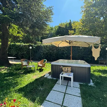 Villa Gilu - De Vivo Realty *